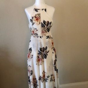 Creamy/White Backless Floral Maxi Dress